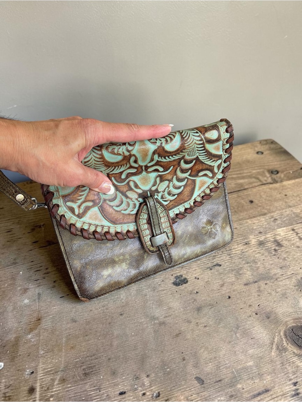 Patricia Nash Hand Tooled Turquoise Brown Leather Wristlet Snap Clutch